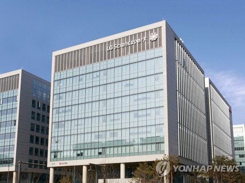'오픈AI 리셀러 파트너' LG CNS, 기업용 챗GPT 확산 앞장_김학성