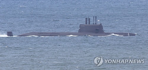 대통령실 "캐나다 잠수함 8~12척 도입에 韓참여 논의…총 60조 규모"_한종화