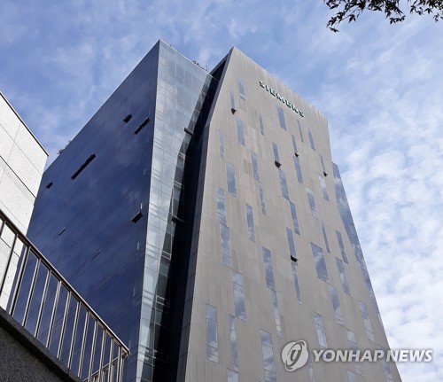 獨 지멘스에너지, 올해 전망 상향 조정에 주가 급등_윤시윤