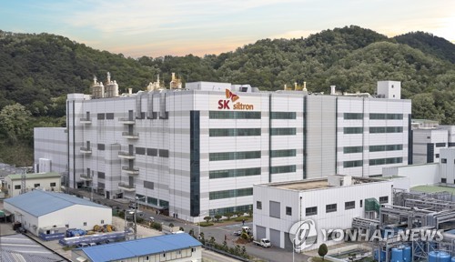 '매각 추진' SK실트론, 적정 가격은 얼마_김학성