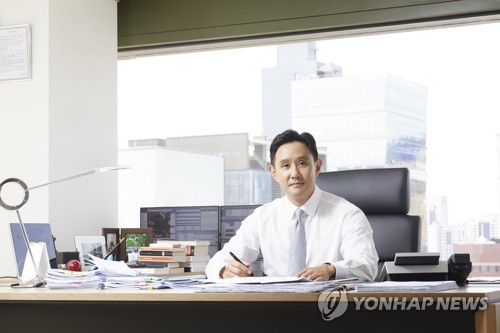 최윤범 고려아연 회장 "온 힘으로 공개매수 저지…이기는 방법 찾았다"_김학성