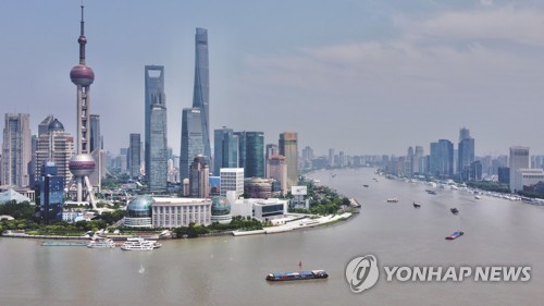 中 경제, 활력 되찾지 못하고 있어…"정부 경기 부양 방식 문제"_윤시윤