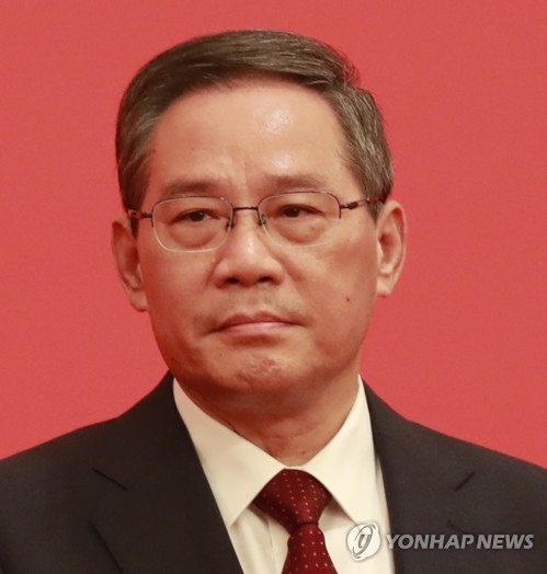 리창 총리 "中 경제 회복 기반 아직 탄탄하지 않아"_윤시윤