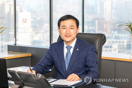 고병일 광주은행장 1년 연임…단독 후보 추천_이수용