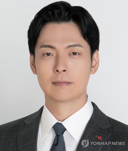 신동빈 롯데 회장 장남 신유열 전무