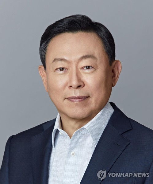 '현장 리더십' 강조한 롯데…HQ 폐지에 지주 존재감 커지나_정필중