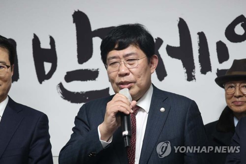 한전 적자로 산은 건전성도 휘청…"정부 배당 유보해야"_한종화