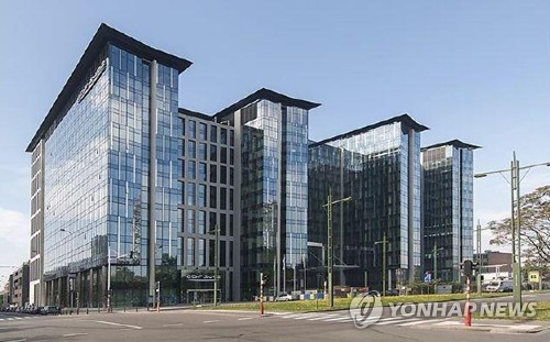 해외 투자 리츠, 환율 급등에 환헤지 정산금 유동성 압박 급증_이효지