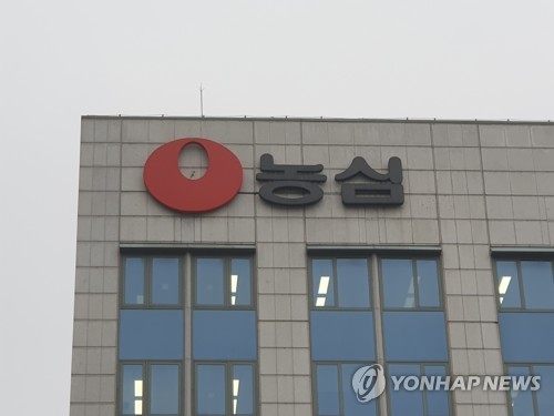 농심, 3분기 영업익 376억·32%↓…시장 예상치 하회_정필중