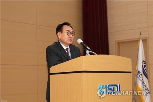 배경율 KISDI 원장, MWC 장관급 라운드테이블 참석_김학성