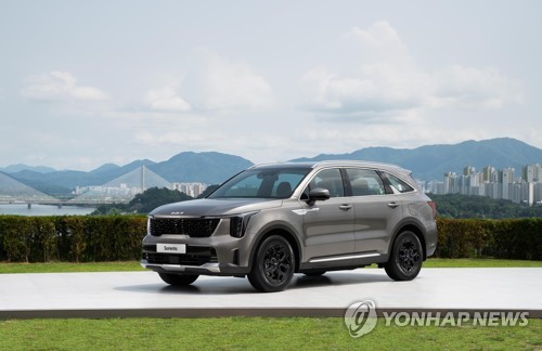 기아, 지난해 308만5천771대 판매…창사 이래 최대_최정우