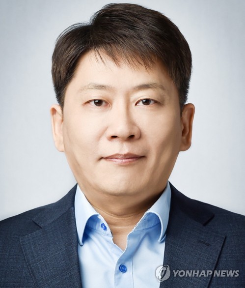 LG엔솔, 권영수 용퇴로 사장단 개편…김동명 '원톱' 체제로_유수진