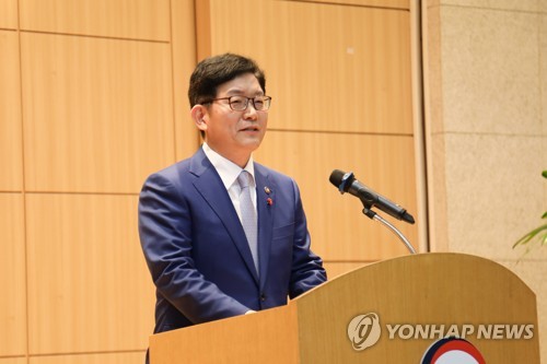 [신년사] 관세청장 "공세적 보호무역장벽 해소 총력 지원"_박준형
