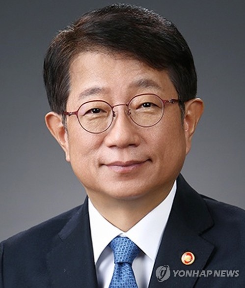 국토부 장관 "건설업계 삼중고…빠른 시간 내 규제 걷어내겠다"(종합)_남승표