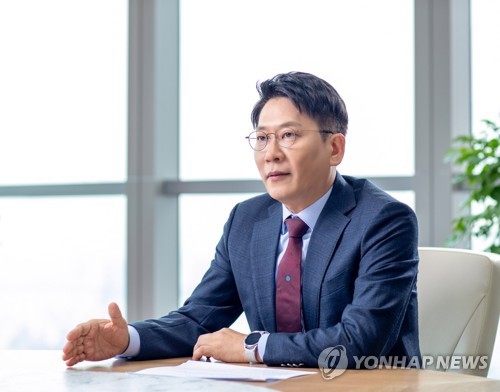 김동명 LG엔솔 CEO "막연한 낙관 경계…투자 속도조절 필요"_김학성