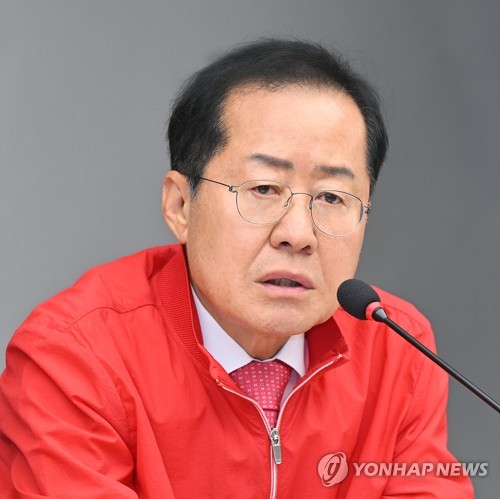 홍준표 "한덕수 영입 추진 안 될 것…일고의 가치도 없다"_정지서