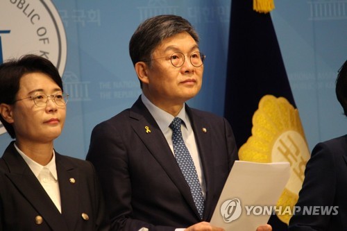 김윤 더불어민주당 의원