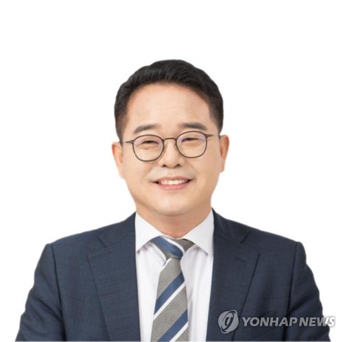 "캐피탈사 연체율 3년 반 만에 1천460% 폭등…레버리지 규제해야"_한종화