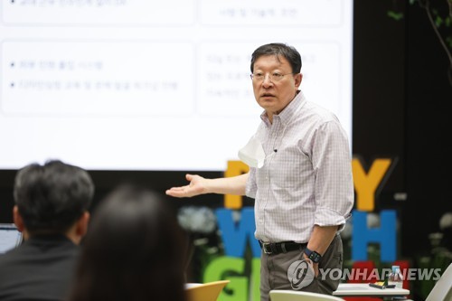 한경협, 첫 민간 'AI위원회' 출범…위원장에 허태수 GS 회장_이재헌