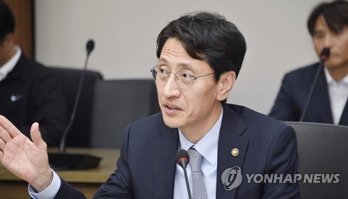 비축전문위원회 출범…기재차관 "경제안보 지키는 최후의 보루"_박준형