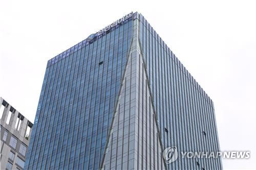 롯데손보 사태 후 자본성증권 조달하는 신한라이프…"결국 펀더멘털"_이수용