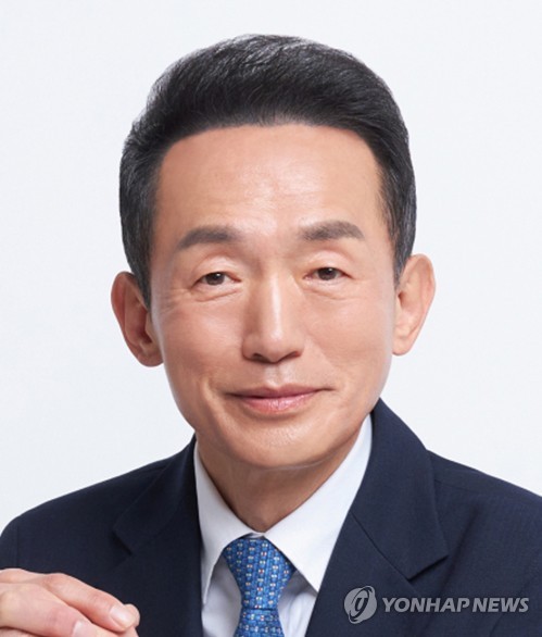[금융가 사람들] CEO 경력만 13년…'미다스의 손' 임재택 대표의 1인치 전략_박경은