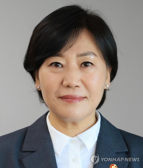 尹 임명한 송미령 '파격 유임'…대통령실 "李 실용주의 인선"_정지서