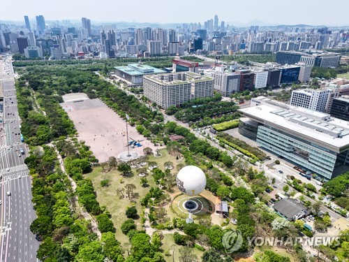 '대주주 재검토' 이끈 10만 청원…배당·의료관광까지 번져_이규선