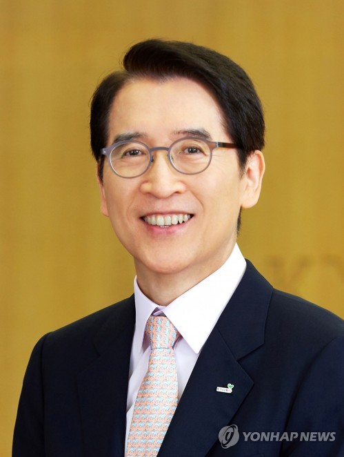 신창재 교보생명 대표이사 겸 이사회 의장