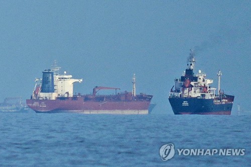 "美, 며칠 내 국제수역에서 이란 관련 선박 승선·나포 준비"_최진우