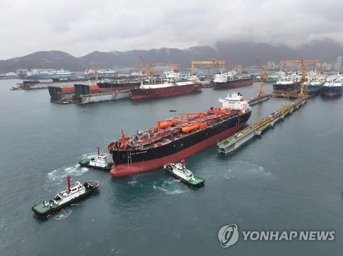 한화오션이 건조한 초대형 LPG 운반선