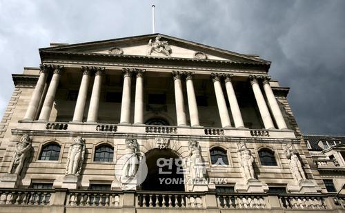 ING '英 BOE, 올해 100bp 금리인하…8월에 시작 전망'_정선영