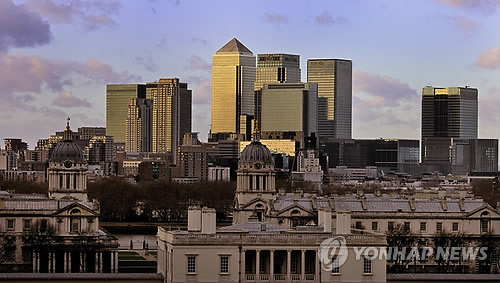 英 2월 GDP 전월 대비 0.5%↑…예상치 0.1%↑(상보)_정윤교