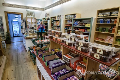 독일 4월 GfK 소비자신뢰지수 -27.4…전월 대비 개선(상보)_홍예나