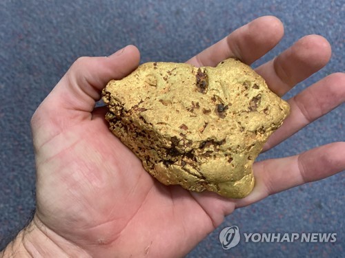 금, 10월 랠리에 올해 주식보다 높은 수익률 기록_강수지