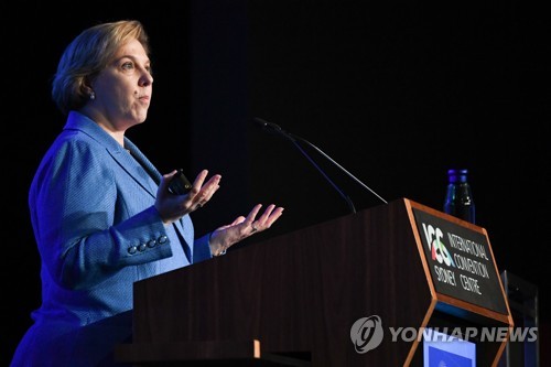 테슬라 이사회 의장 "머스크 후임 물색? 전혀 사실 아냐"_정윤교