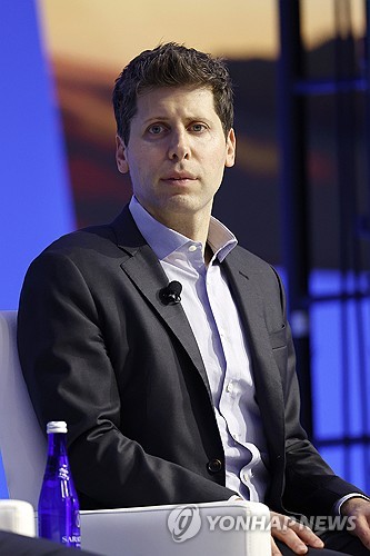 오픈AI "샘 올트먼, CEO로 복귀"_문정현