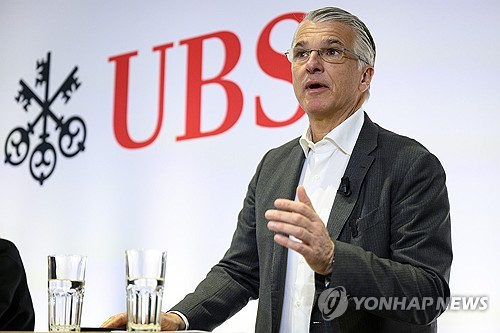 UBS, BofA메릴린치에서 16억달러 규모 자문팀 영입_정선영