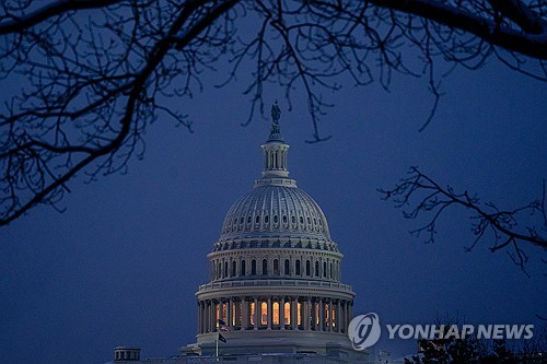 美 하원, 임시예산 추가 연장안 가결(상보)_홍예나