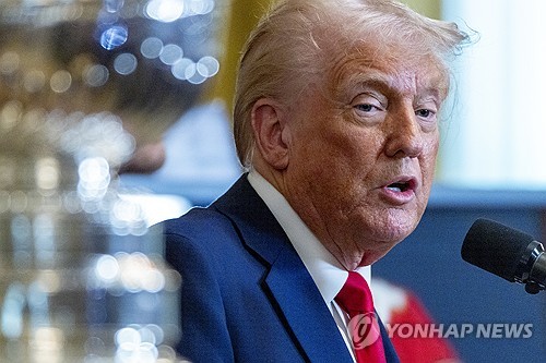 트럼프 "캐나다 관세 30일 유예…초기 협상결과에 만족"_최진우