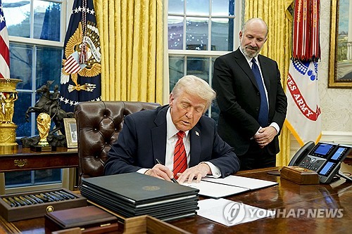 S&P "미 관세에도 신흥국 성장 전망 '소폭' 하향"_이민재