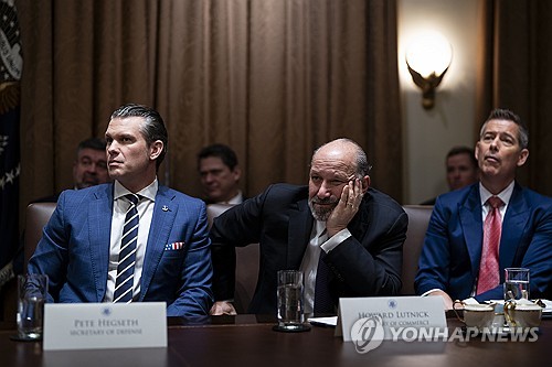 美상무 "트럼프, 오늘 오후 캐나다ㆍ멕시코 관세 결정"(상보)_최진우