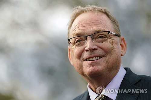 백악관 경제고문 "몇 건의 관세협상 매우 진전"…15개국 명시적 제안_최진우