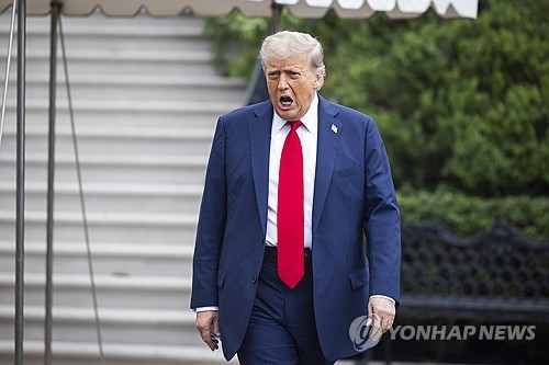 트럼프 "내가 연준 들어가야 할지도"…FOMC 직전까지 금리 인하 압박_윤시윤