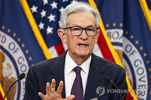 파월, 24·25일 美 의회 출석…"관세·금리·물가 진단 주목"_윤시윤