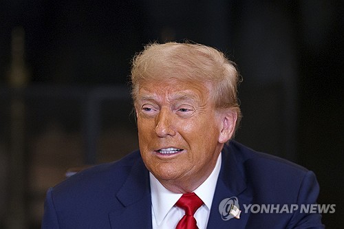 트럼프 "파월 의장 사임하면 좋을 것…연준은 틀렸다"(상보)_윤시윤