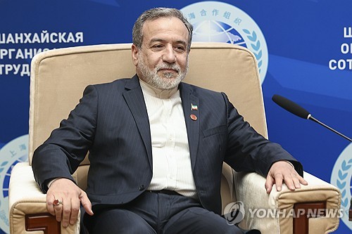 이란 매체 "이란 외무, 오늘 밤 파키스탄 이슬라마바드 방문"_최진우