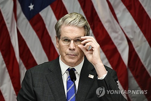 美재무 "3분기·4분기 성장 가속…오늘 오후에 한국 만날 예정"(상보)_최진우
