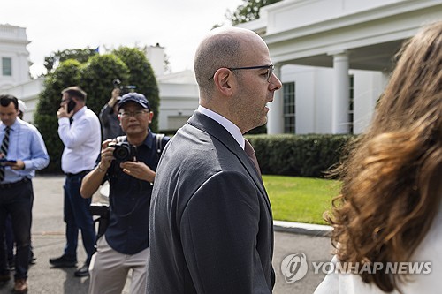 "트럼프 연준 흔들기 속 마이런 청문회…공화당 판단 시험대"_이민재