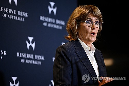 RBA 총재 "물가상승률, 내년 중반까지 목표 내 돌아오지 않을 것"(상보)_이민재